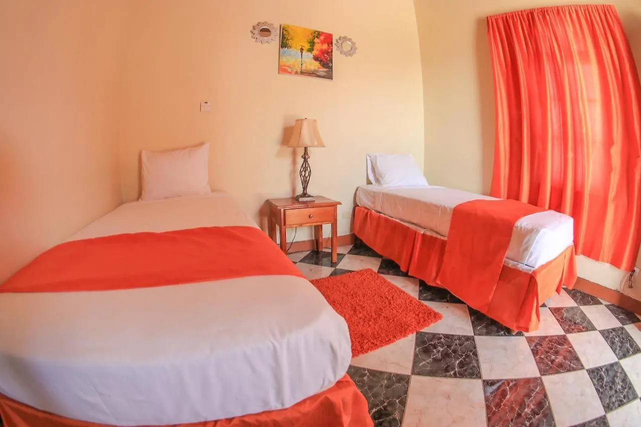 Hotel Kaiser Hotel- Negril West End Jamaica